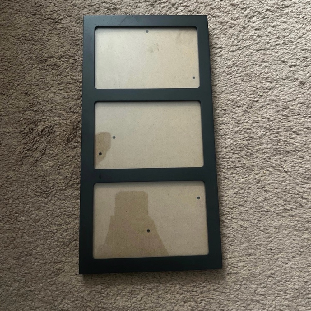 Black photo frame 3 4x6